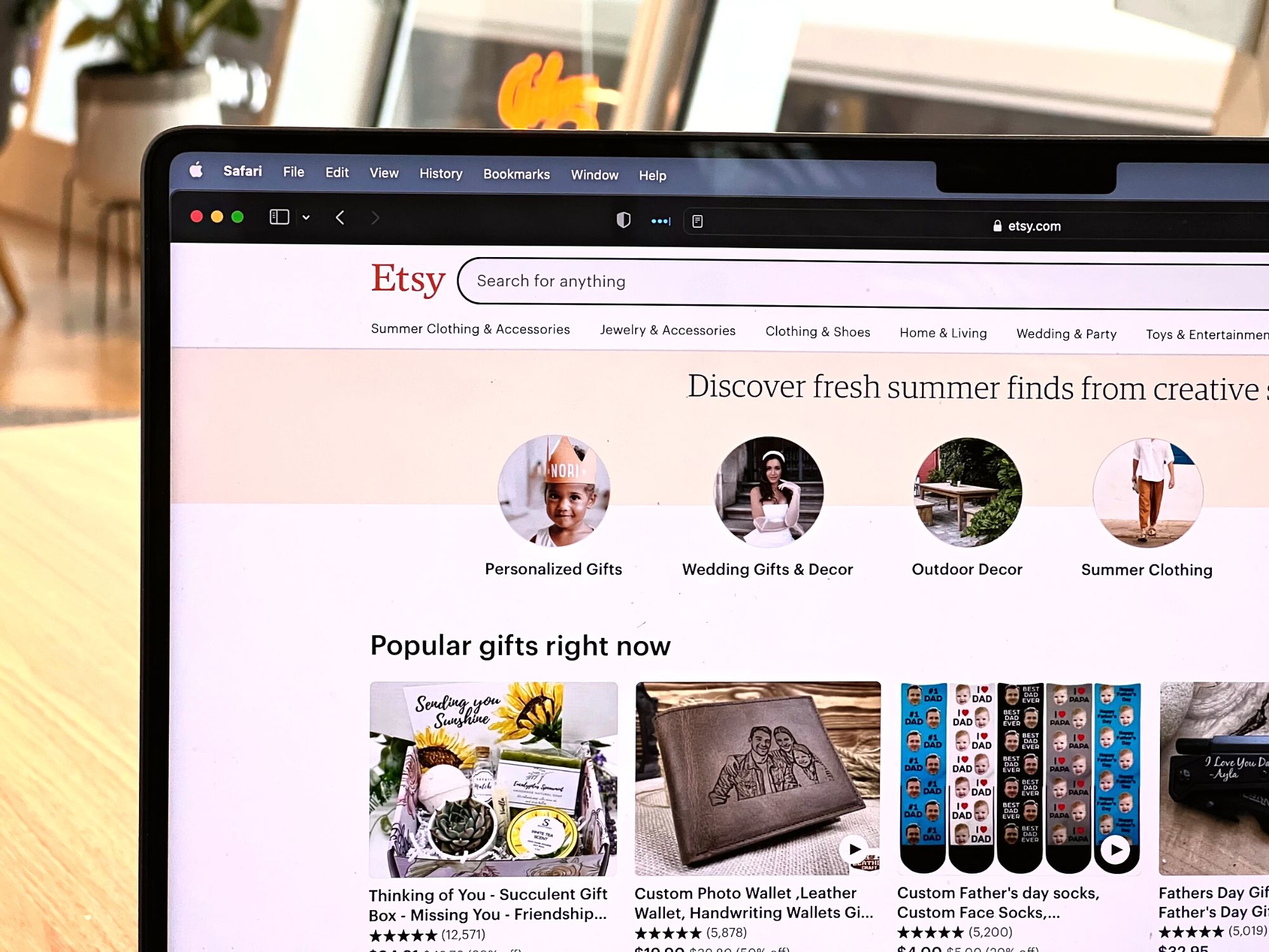 10 Etsy Hacks for Boosting Sales: How to Drive More Traffic and Convert Visitors
